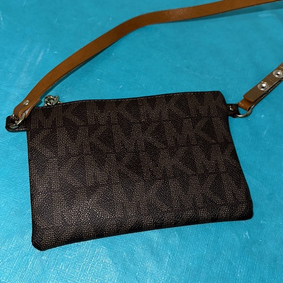 Michael Kors Belt Bag - Picture 7 of 12